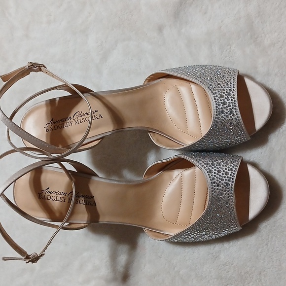 Badgley Mischka American Glamour Zoelle Silver Metallic & Crystal Heels Size 10 - Picture 2 of 10